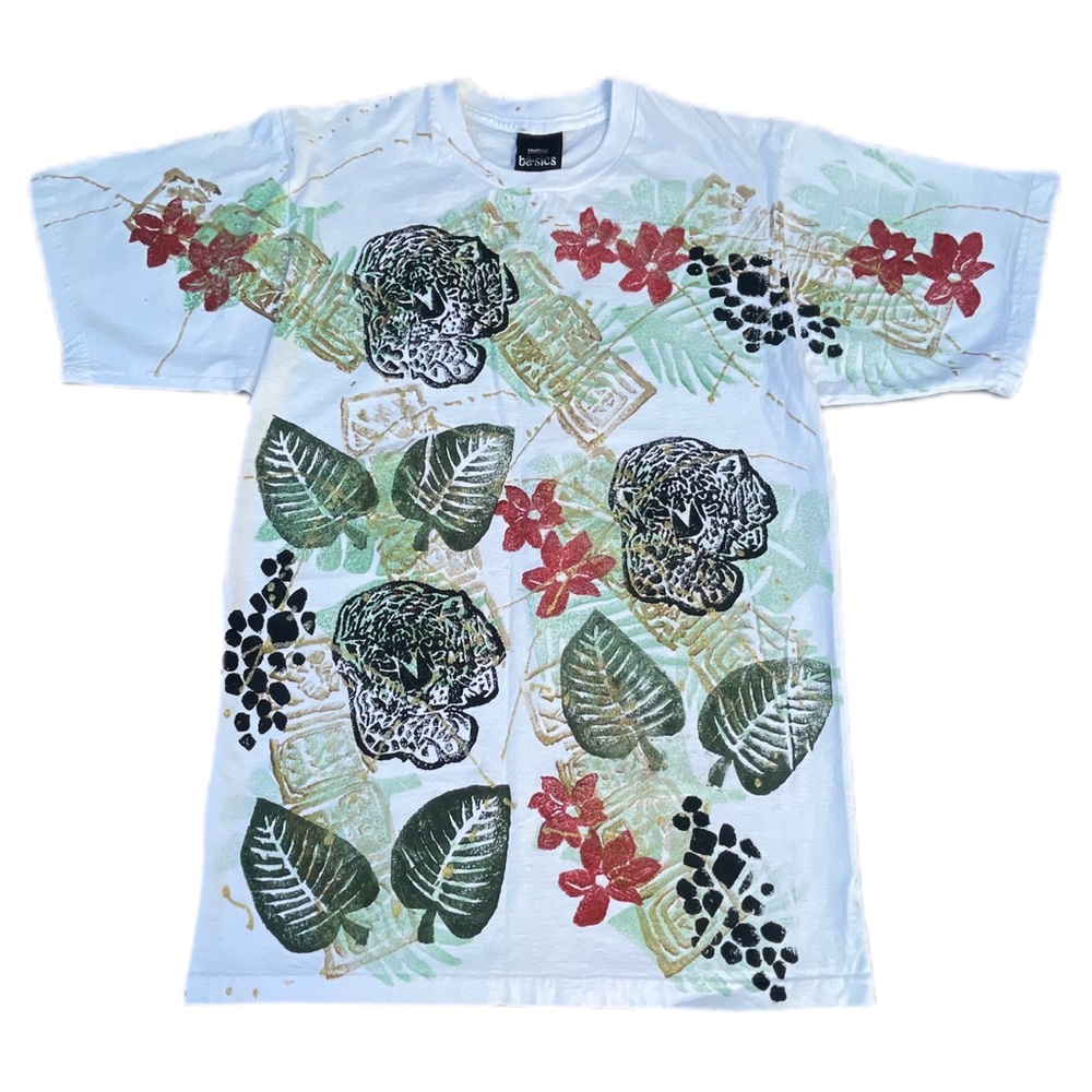 Vintage 90s Nature Cheetah Leopard Floral Maui Hawaii White Graphic AOP T-shirt
